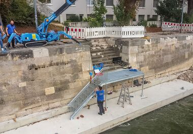 The MRK 86.0 precisely transports the elements along the bank wall. Image rights: Heavydrive.com