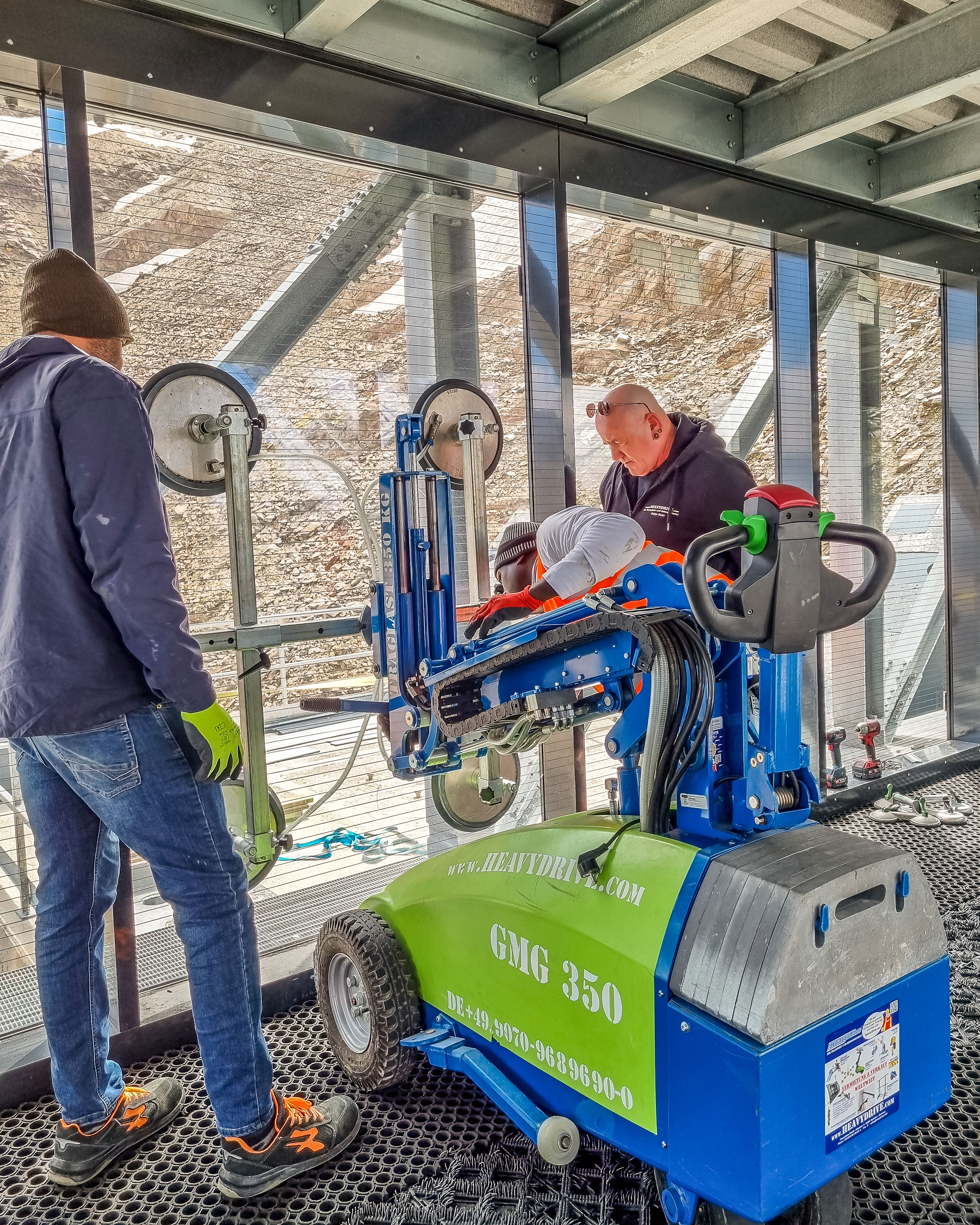 Disc replacement using the GMG 350 at an altitude of 3200 metres