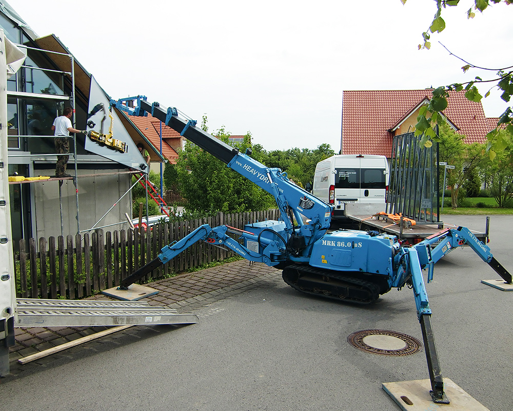 MRK 86.0 assembly crane with a capacity of 2.8 tonnes | MRK 86.0 assembly crane with a capacity of 2.8 tonnes