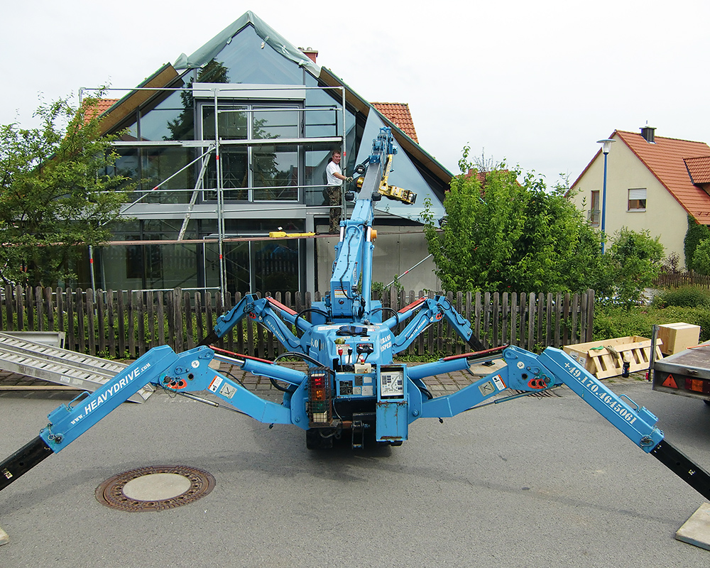 MRK 86.0 assembly crane with a capacity of 2.8 tonnes | MRK 86.0 assembly crane with a capacity of 2.8 tonnes
