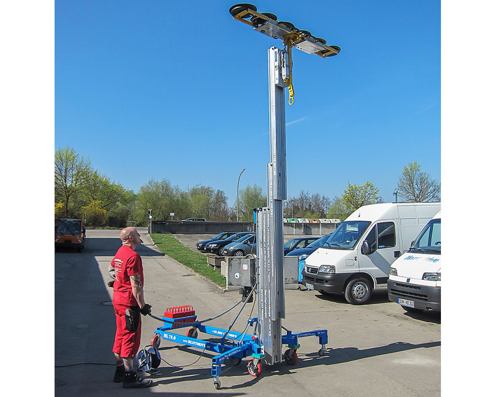 INDOOR-to-OUTDOOR Glazing with assembly lift | Indoor-to-outdoor Glazing with assembly lift